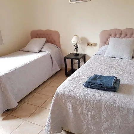 Dwarika, Away From - Private Heated Pool Βίλα