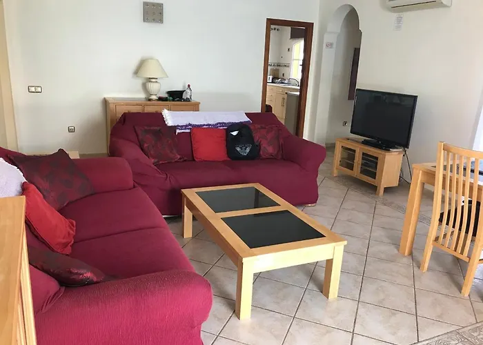 Villa Dwarika, Away From - Private Heated Pool *